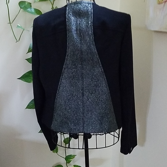 Jacket - Picture 3 of 4